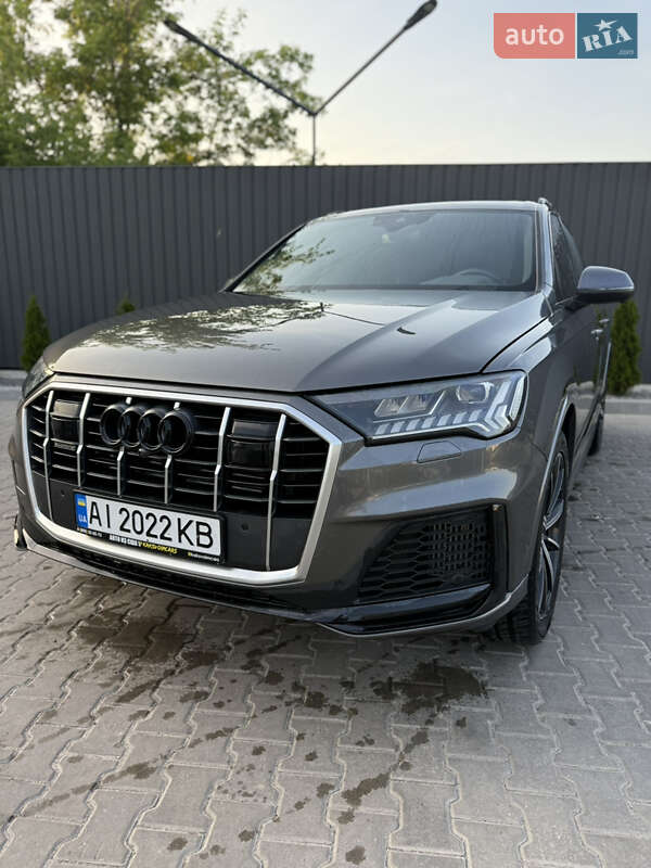 Позашляховик / Кросовер Audi Q7 2021 в Києві