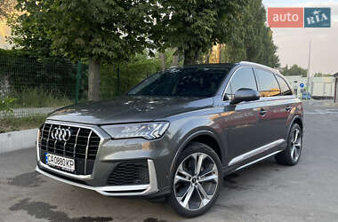 Позашляховик / Кросовер Audi Q7 2021 в Києві