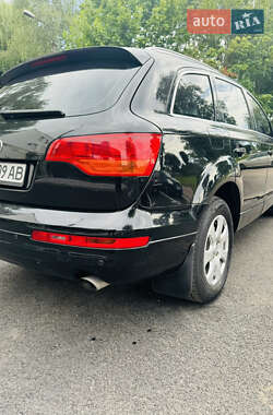 Внедорожник / Кроссовер Audi Q7 2006 в 