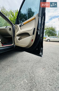 Внедорожник / Кроссовер Audi Q7 2006 в 