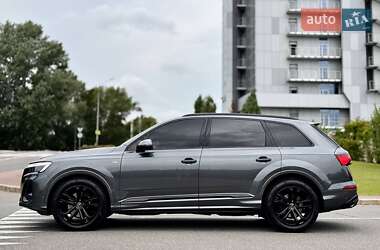 Внедорожник / Кроссовер Audi Q7 2025 в 