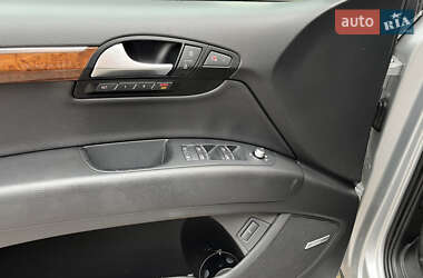 Внедорожник / Кроссовер Audi Q7 2013 в 