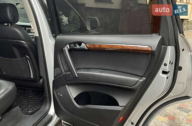 Внедорожник / Кроссовер Audi Q7 2013 в 