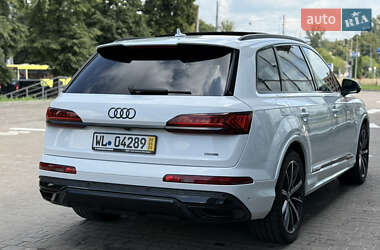 Внедорожник / Кроссовер Audi Q7 2020 в 
