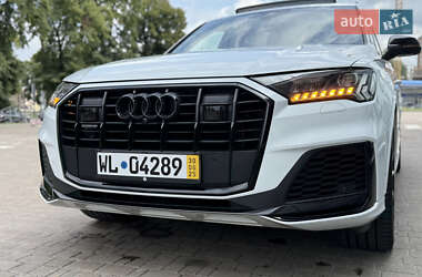 Внедорожник / Кроссовер Audi Q7 2020 в 