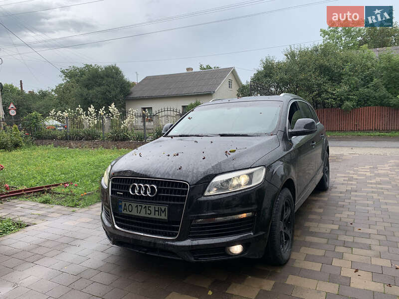 Внедорожник / Кроссовер Audi Q7 2006 в Надворной