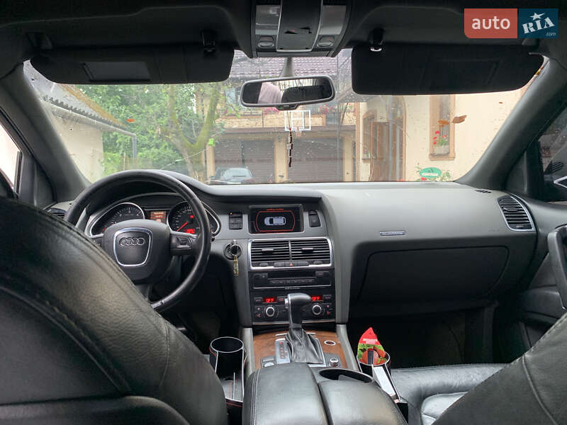 Внедорожник / Кроссовер Audi Q7 2006 в Надворной