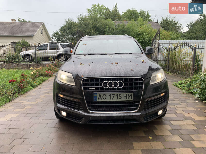 Внедорожник / Кроссовер Audi Q7 2006 в Надворной