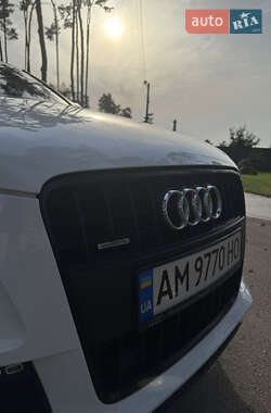 Позашляховик / Кросовер Audi Q7 2011 в 