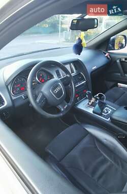Внедорожник / Кроссовер Audi Q7 2007 в 