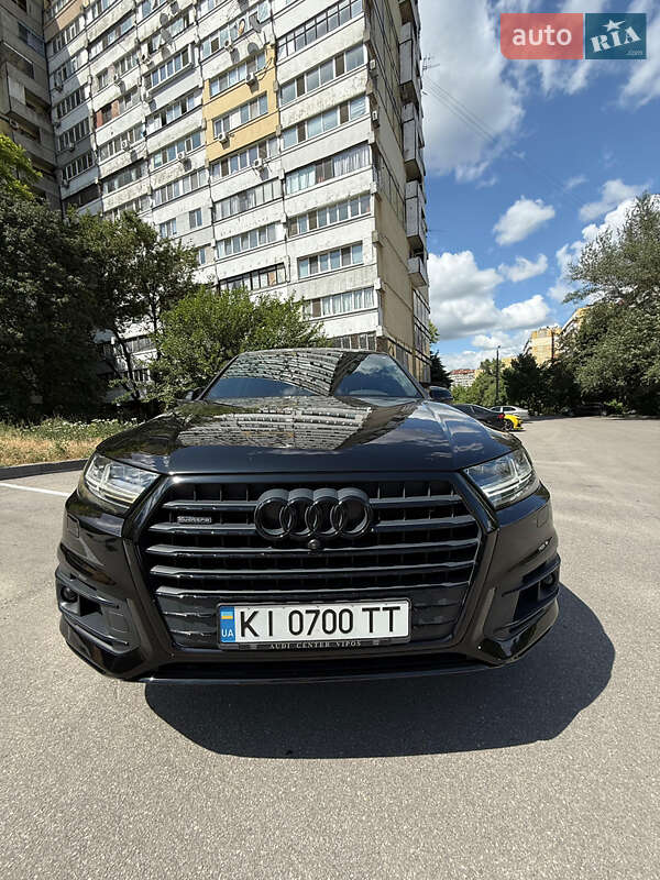 Внедорожник / Кроссовер Audi Q7 2018 в Киеве