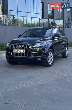 Внедорожник / Кроссовер Audi Q7 2015 в 