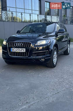 Внедорожник / Кроссовер Audi Q7 2015 в 