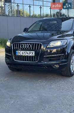 Внедорожник / Кроссовер Audi Q7 2015 в 