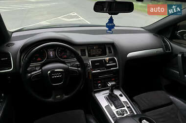 Внедорожник / Кроссовер Audi Q7 2010 в 