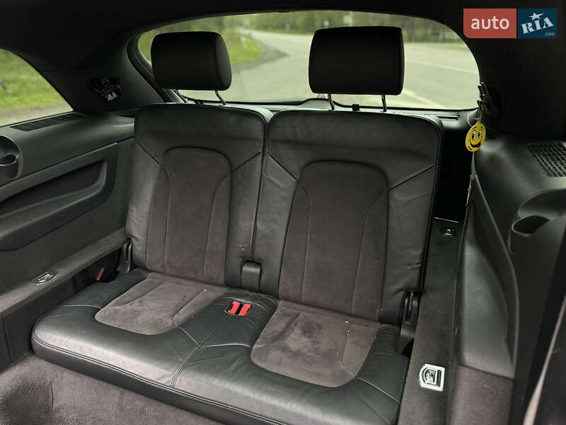 Внедорожник / Кроссовер Audi Q7 2010 в Луцке