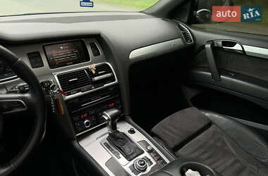 Внедорожник / Кроссовер Audi Q7 2010 в 