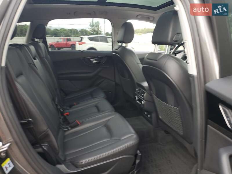 Внедорожник / Кроссовер Audi Q7 2019 в Львове