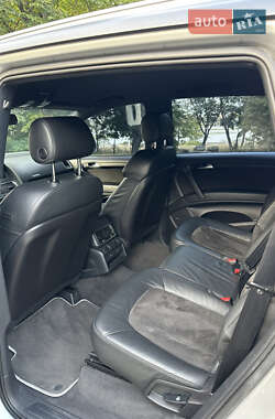 Внедорожник / Кроссовер Audi Q7 2006 в 