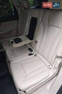 Внедорожник / Кроссовер Audi Q7 2016 в 