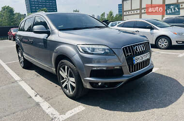 Внедорожник / Кроссовер Audi Q7 2010 в 