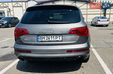 Внедорожник / Кроссовер Audi Q7 2010 в 