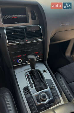Внедорожник / Кроссовер Audi Q7 2008 в 