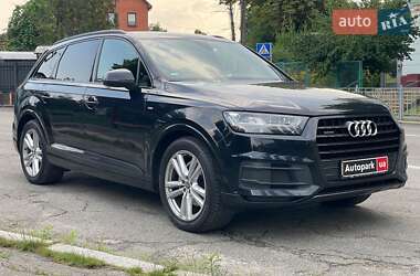 Внедорожник / Кроссовер Audi Q7 2017 в 