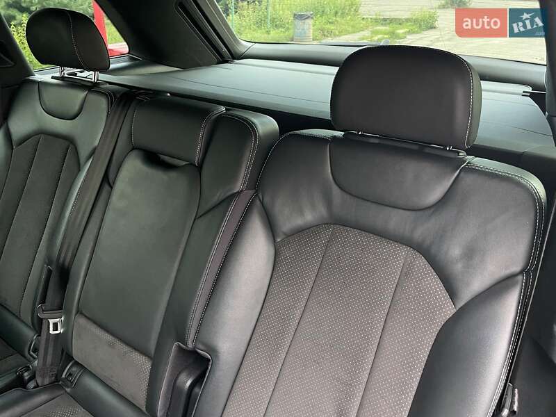 Позашляховик / Кросовер Audi Q7 2017 в Києві