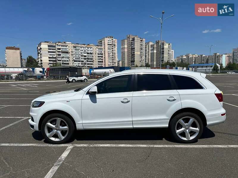 Внедорожник / Кроссовер Audi Q7 2013 в Киеве