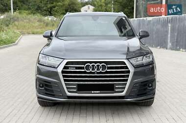 Внедорожник / Кроссовер Audi Q7 2016 в 