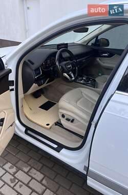 Внедорожник / Кроссовер Audi Q7 2018 в Ужгороде