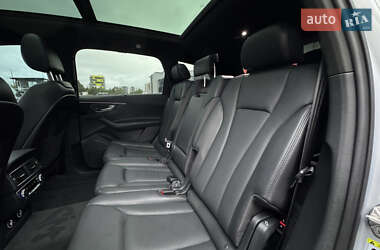 Внедорожник / Кроссовер Audi Q7 2019 в 