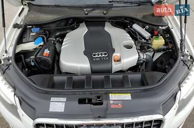 Внедорожник / Кроссовер Audi Q7 2014 в 
