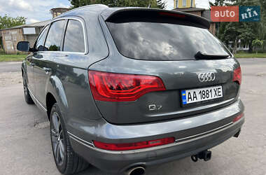 Внедорожник / Кроссовер Audi Q7 2012 в 