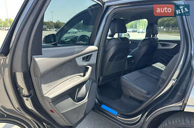 Внедорожник / Кроссовер Audi Q7 2022 в 