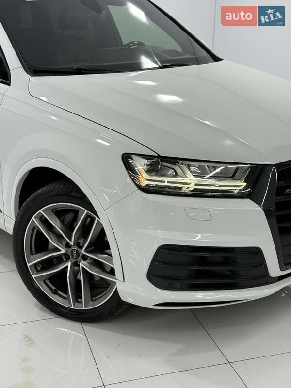 Внедорожник / Кроссовер Audi Q7 2017 в Одессе