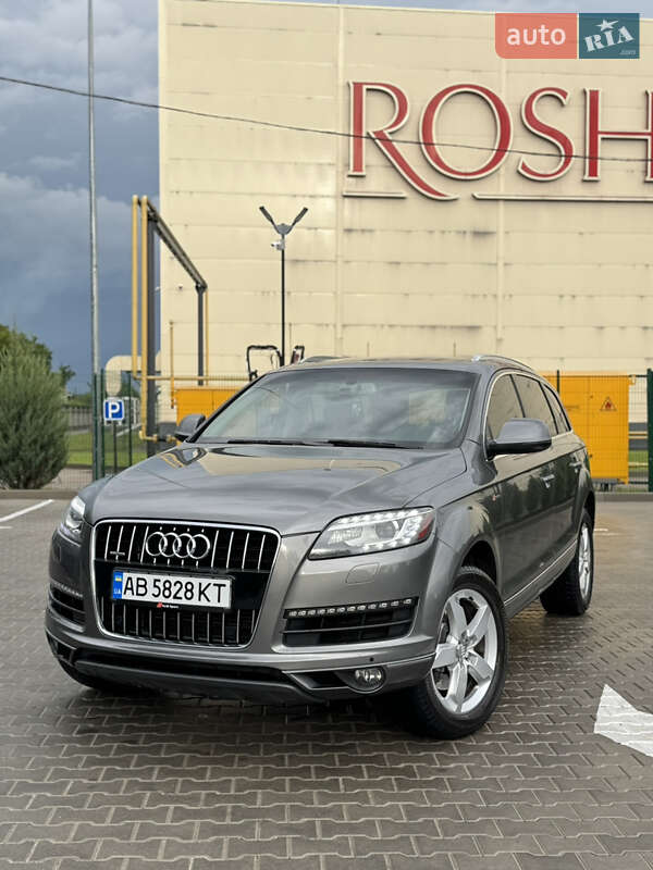 Внедорожник / Кроссовер Audi Q7 2014 в 