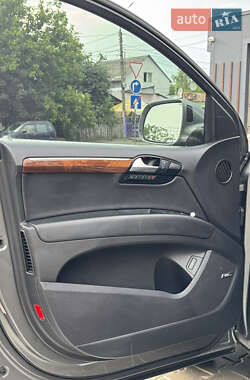Внедорожник / Кроссовер Audi Q7 2014 в 