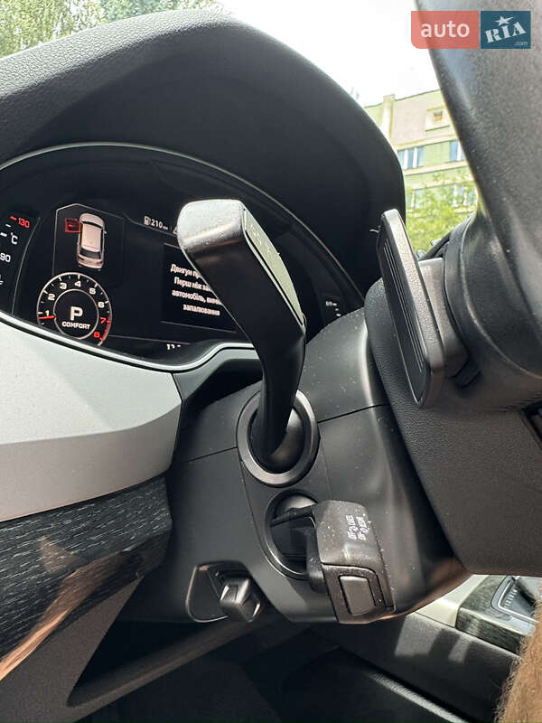 Внедорожник / Кроссовер Audi Q7 2017 в Ровно