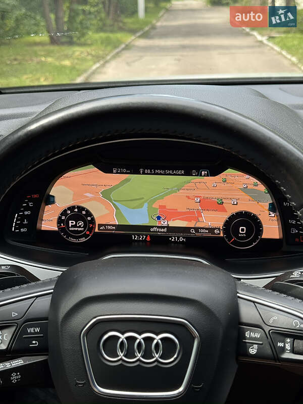 Внедорожник / Кроссовер Audi Q7 2017 в Ровно