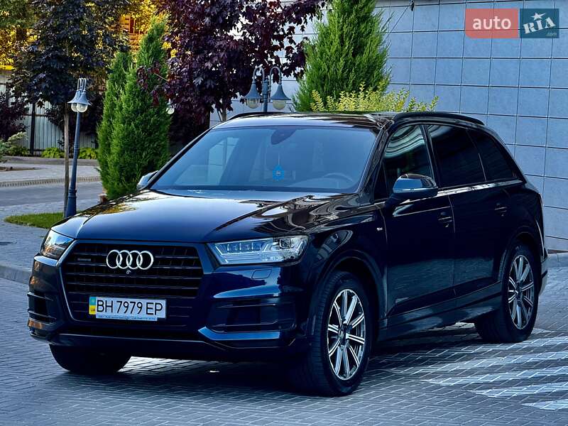Позашляховик / Кросовер Audi Q7 2017 в Одесі