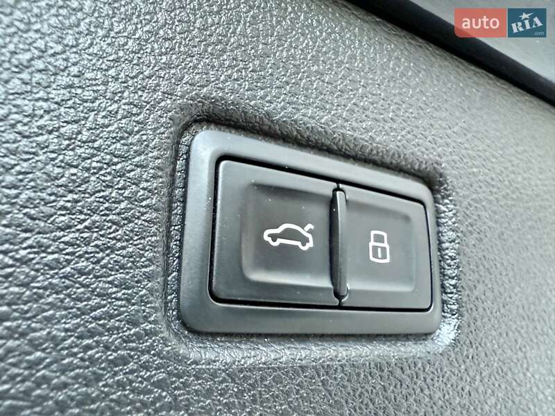 Позашляховик / Кросовер Audi Q7 2017 в Одесі