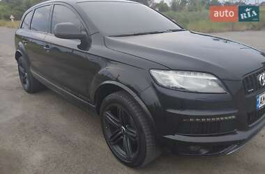 Внедорожник / Кроссовер Audi Q7 2010 в 