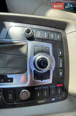 Внедорожник / Кроссовер Audi Q7 2014 в 