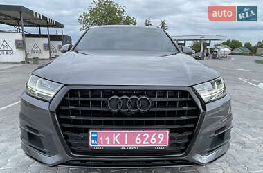 Внедорожник / Кроссовер Audi Q7 2018 в 