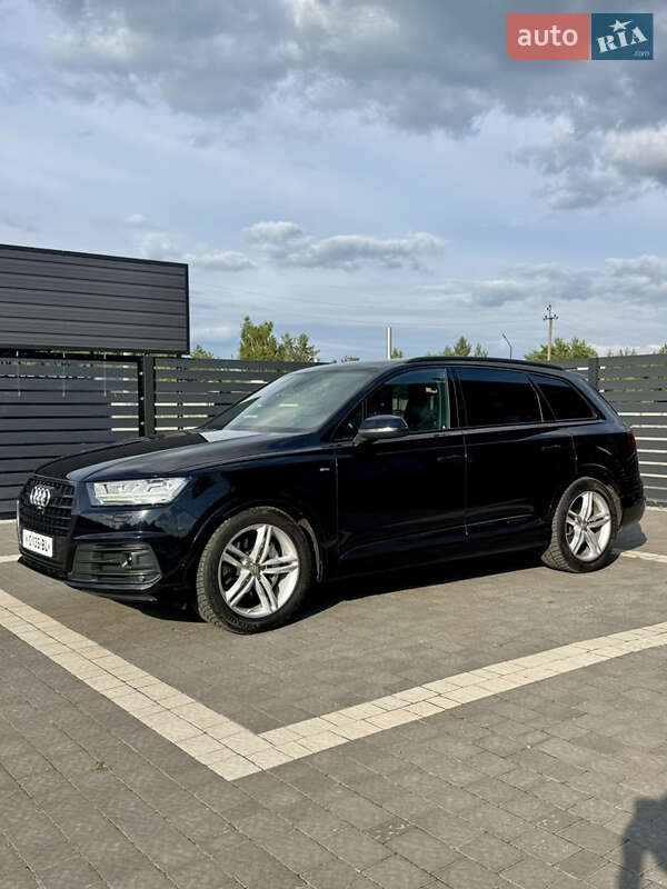 Внедорожник / Кроссовер Audi Q7 2018 в Вараше фото 3 Внедорожник / Кроссовер Audi Q7 2018 в Вараше