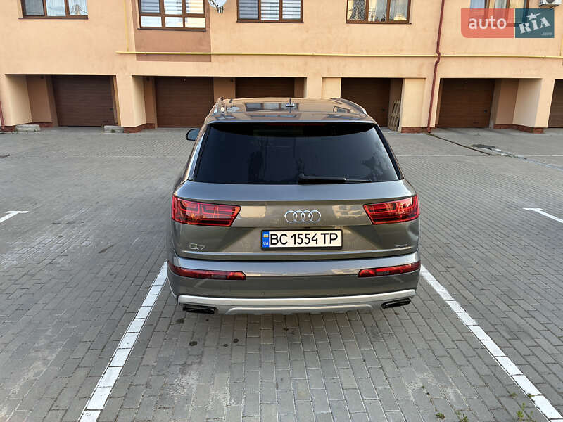 Внедорожник / Кроссовер Audi Q7 2017 в Львове
