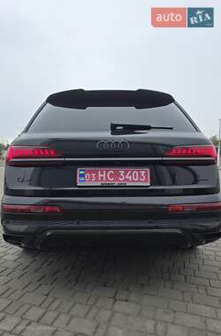Внедорожник / Кроссовер Audi Q7 2020 в 