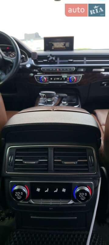 Позашляховик / Кросовер Audi Q7 2016 в Вінниці